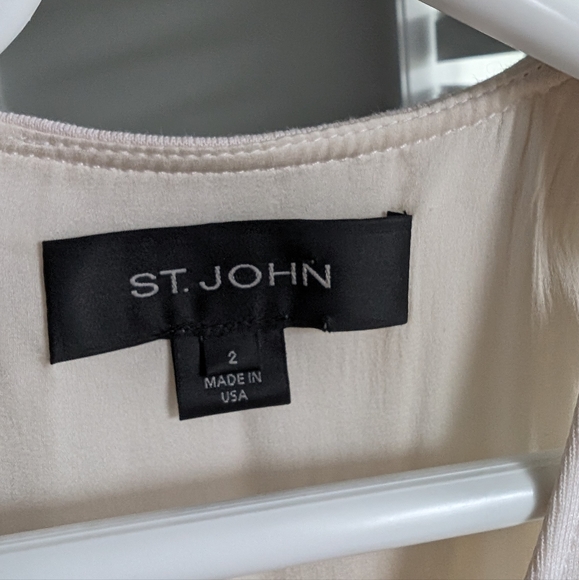 St John Dress With Back Slit - Picture 6 of 6